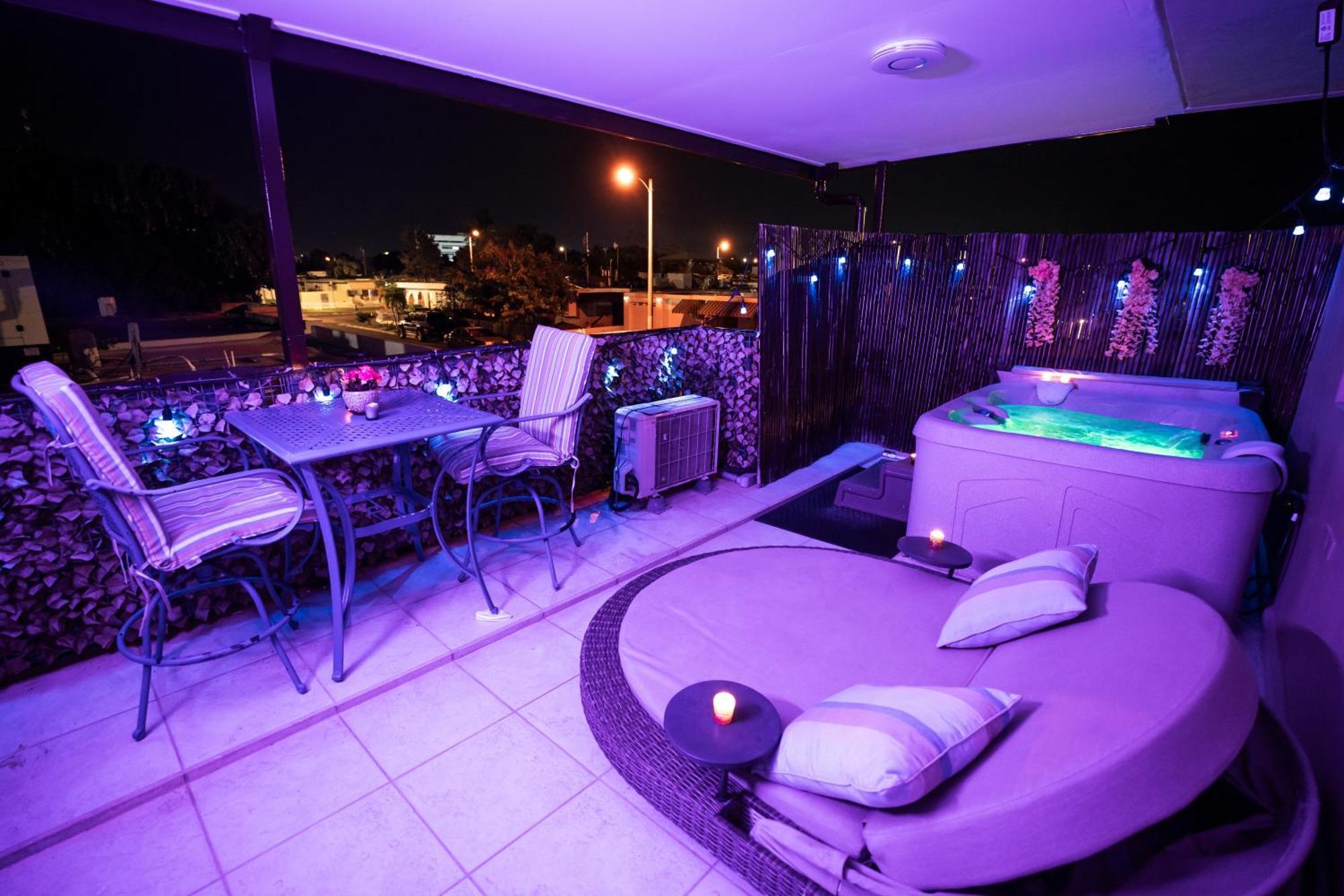 Luxury Retreat With Private Jacuzzi And Mountain Views Free Parking Leilighet Ponce Eksteriør bilde